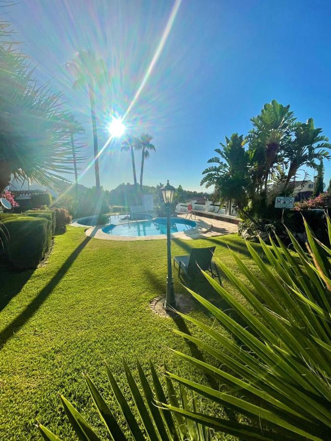 Modern Garden Apartment With A Fantastic Sea View And A Private Garden Sitio de Calahonda Екстер'єр фото